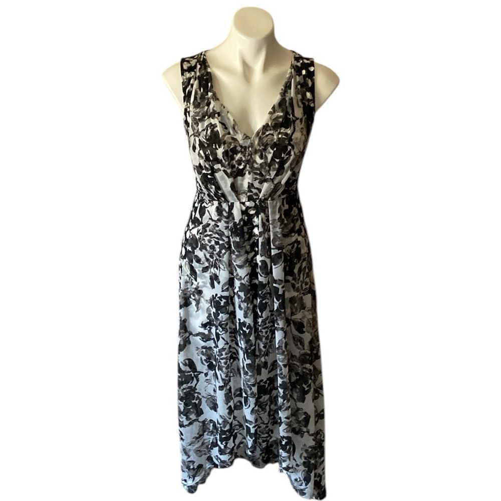 Simply Vera Black And White Floral High Low Sleeveless Maxi Dress Size XS